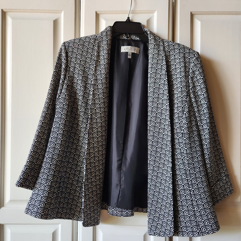 Kasper Blazer size 16 black and white